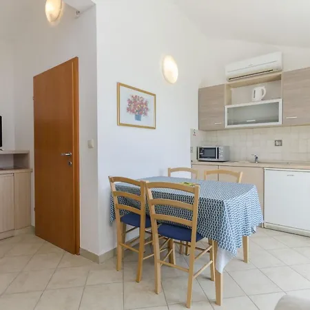 Apartamento Jelica *