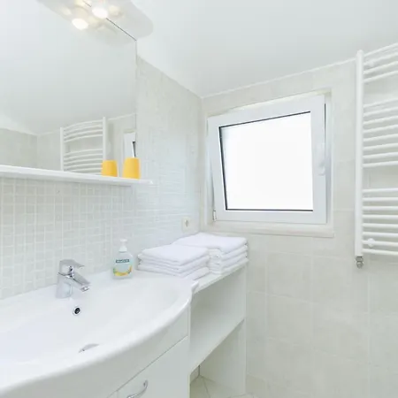 Apartamento Jelica *
